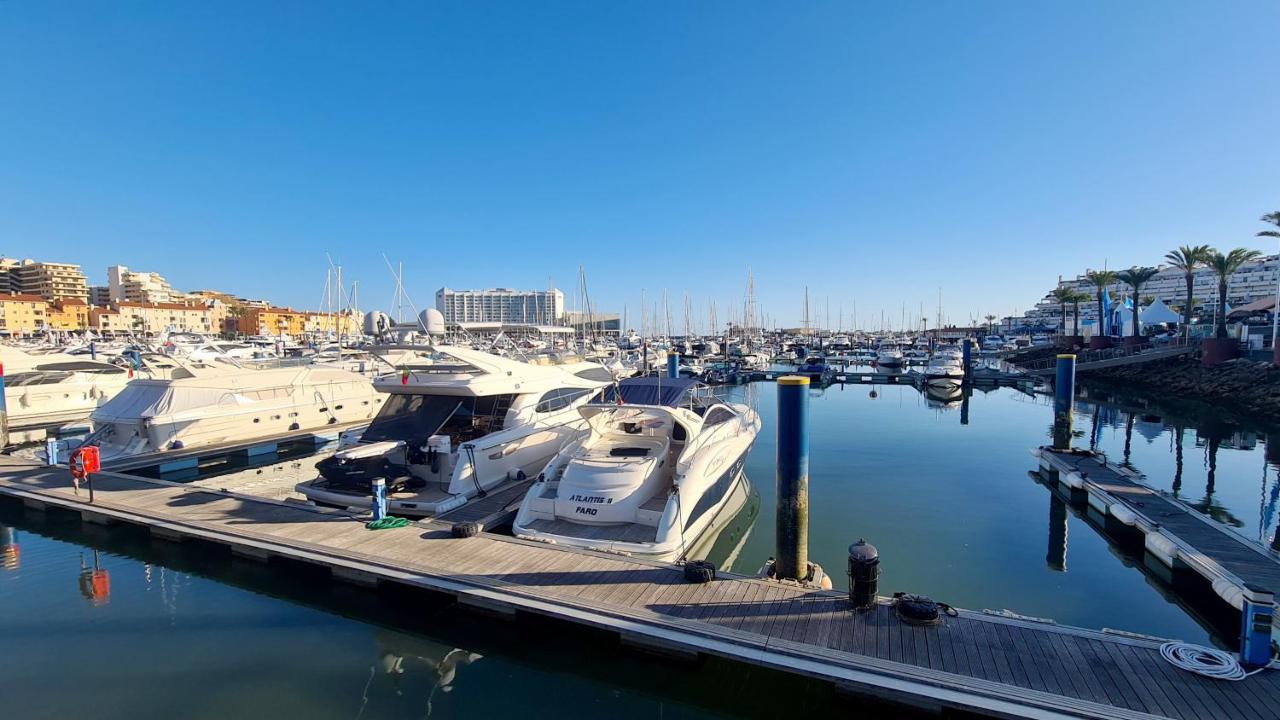 Marina Apartment Quarteira Eksteriør billede
